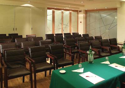 ادناوم پرسُنال هتل