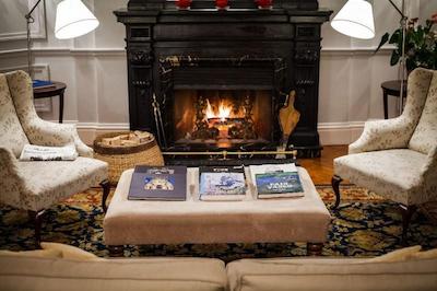 هتل ویلا سُرو