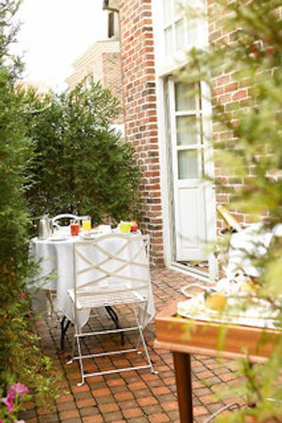 هتل ویلا سُرو