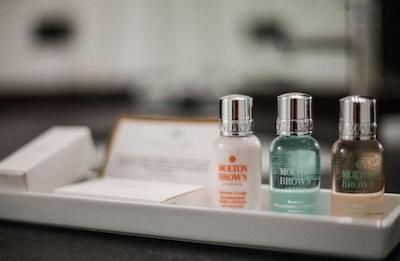 هتل ویلا سُرو