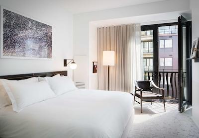 هالسین ا هتل این چری کریک