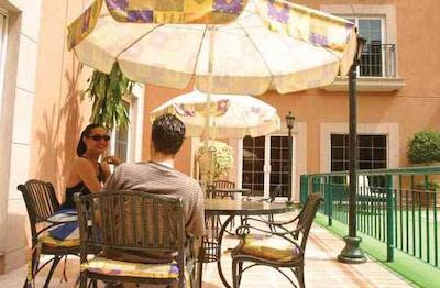 هلید این اکسپرز ترئون