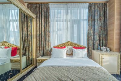 گرند هتل بلاروسکایا