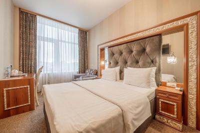 گرند هتل بلاروسکایا