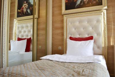 گرند هتل بلاروسکایا