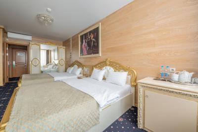 گرند هتل بلاروسکایا