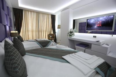 الیپز رویال هتل اند اسپا