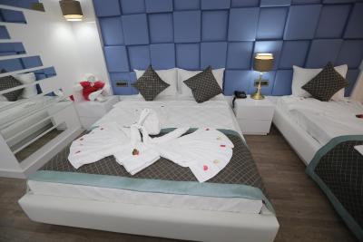 الیپز رویال هتل اند اسپا