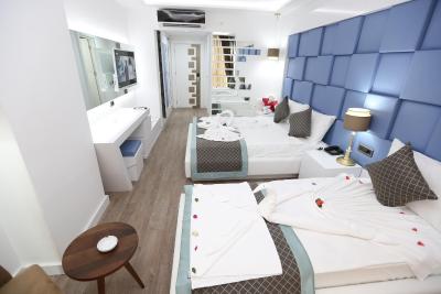 الیپز رویال هتل اند اسپا