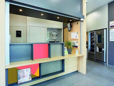 ب اند ب هتل لیل روبیکس سنتر گار