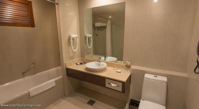 کاپتورن کینگز هتل سنگاپور