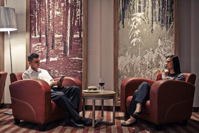 مرکور آیرپرت هتل برلین تجل