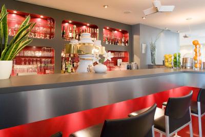 مرکور آیرپرت هتل برلین تجل