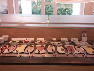 مرکور آیرپرت هتل برلین تجل