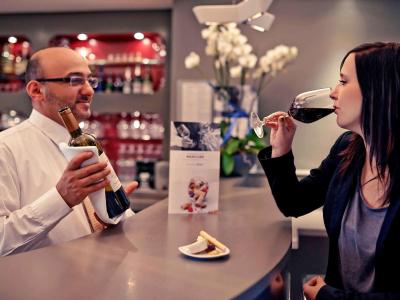 مرکور آیرپرت هتل برلین تجل