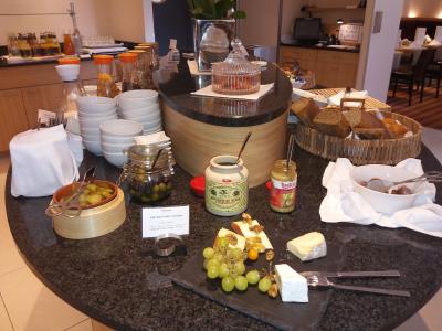 مرکور آیرپرت هتل برلین تجل