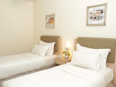 دپریماهتل ملاوای-بلک م