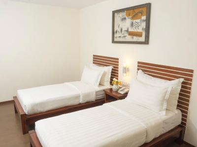 دپریماهتل ملاوای-بلک م