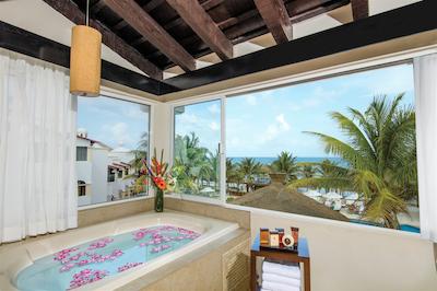 هیدن بیچ او ناتورل ریزرت بای کاریسما