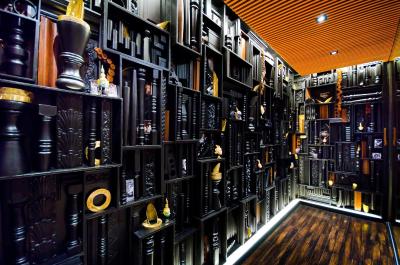 تونگتارا ریورویو