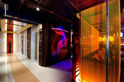 تونگتارا ریورویو