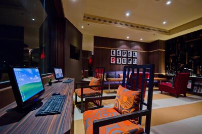 تونگتارا ریورویو