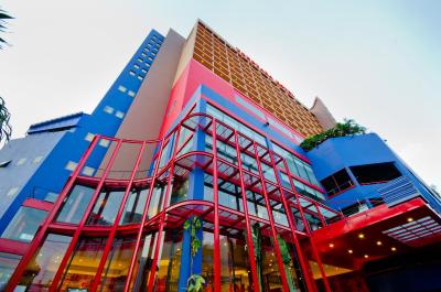 تونگتارا ریورویو