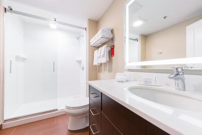 تونپلاس سویتز ادمنتون اسود