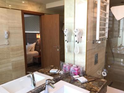 گلدن تولیپ وارنا