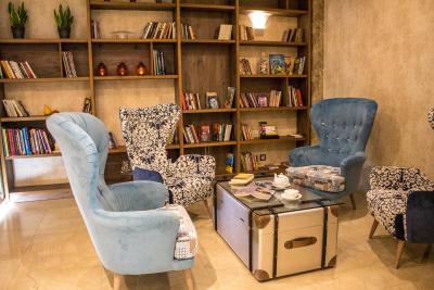 گلدن تولیپ وارنا