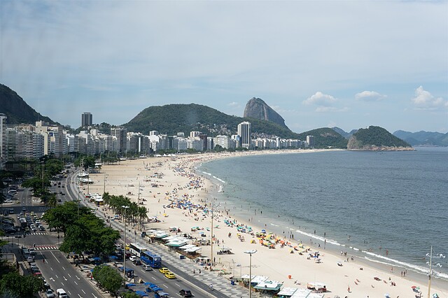 دبرت