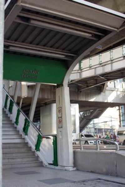 تی اچ ای سیتی لافت هتل