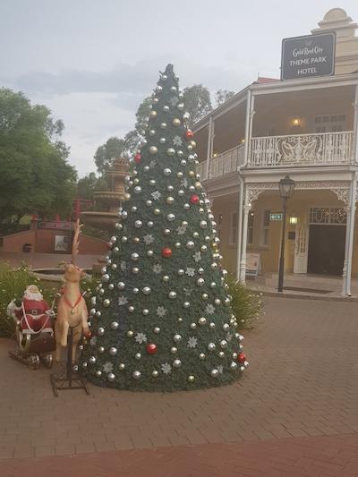 گولد ریف سیتی دم پارک هتل