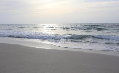 رامادا بیچ هتل اجمان