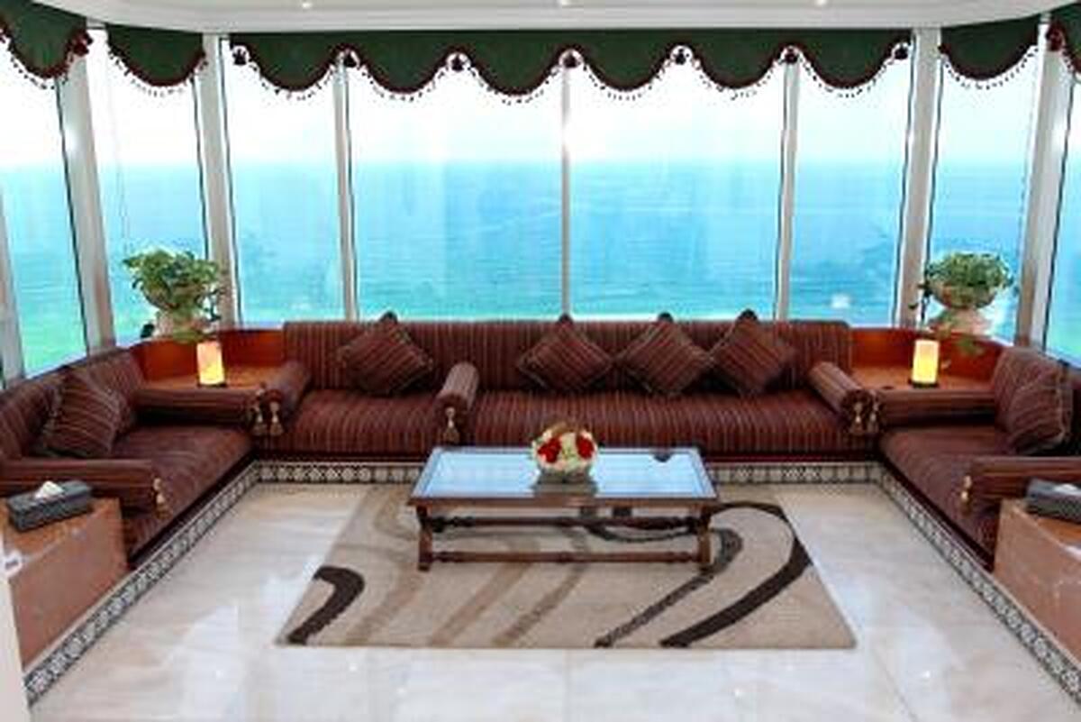 رامادا بیچ هتل اجمان