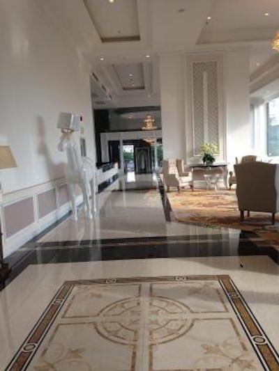 د بازار هتل