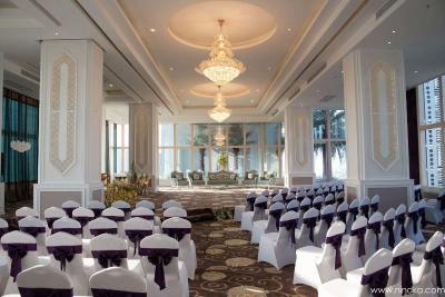 د بازار هتل