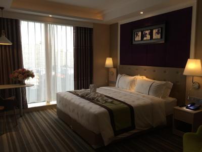 د بازار هتل