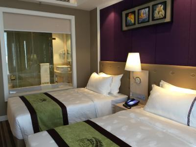 د بازار هتل