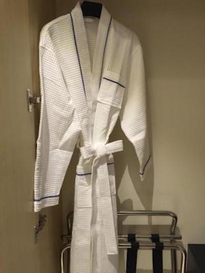 د بازار هتل