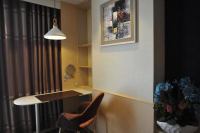 د بازار هتل