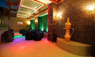 کوئین پالاس هتل