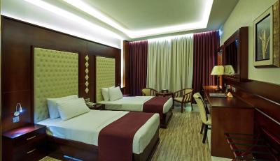 کوئین پالاس هتل