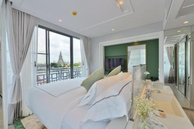 ریوا ارون بانکوک