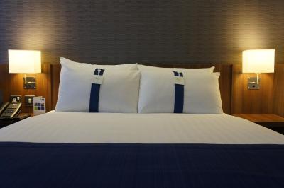 هلید این اکسپرز ایرلز کورت