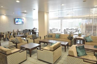 هلید این اکسپرز ایرلز کورت