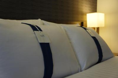 هلید این اکسپرز ایرلز کورت