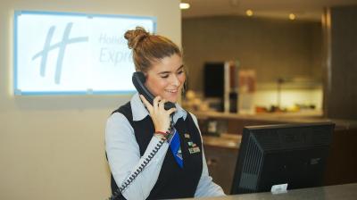 هلید این اکسپرز ایرلز کورت