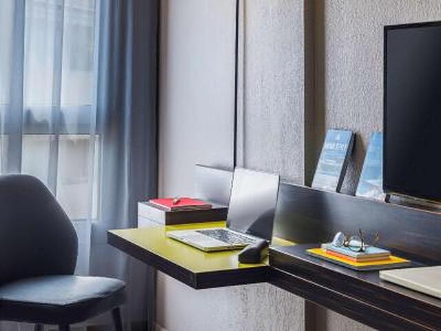 ایبیز استیلز نیس ویوکس پرت