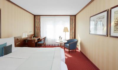 لیوینگ هتل برلین میت